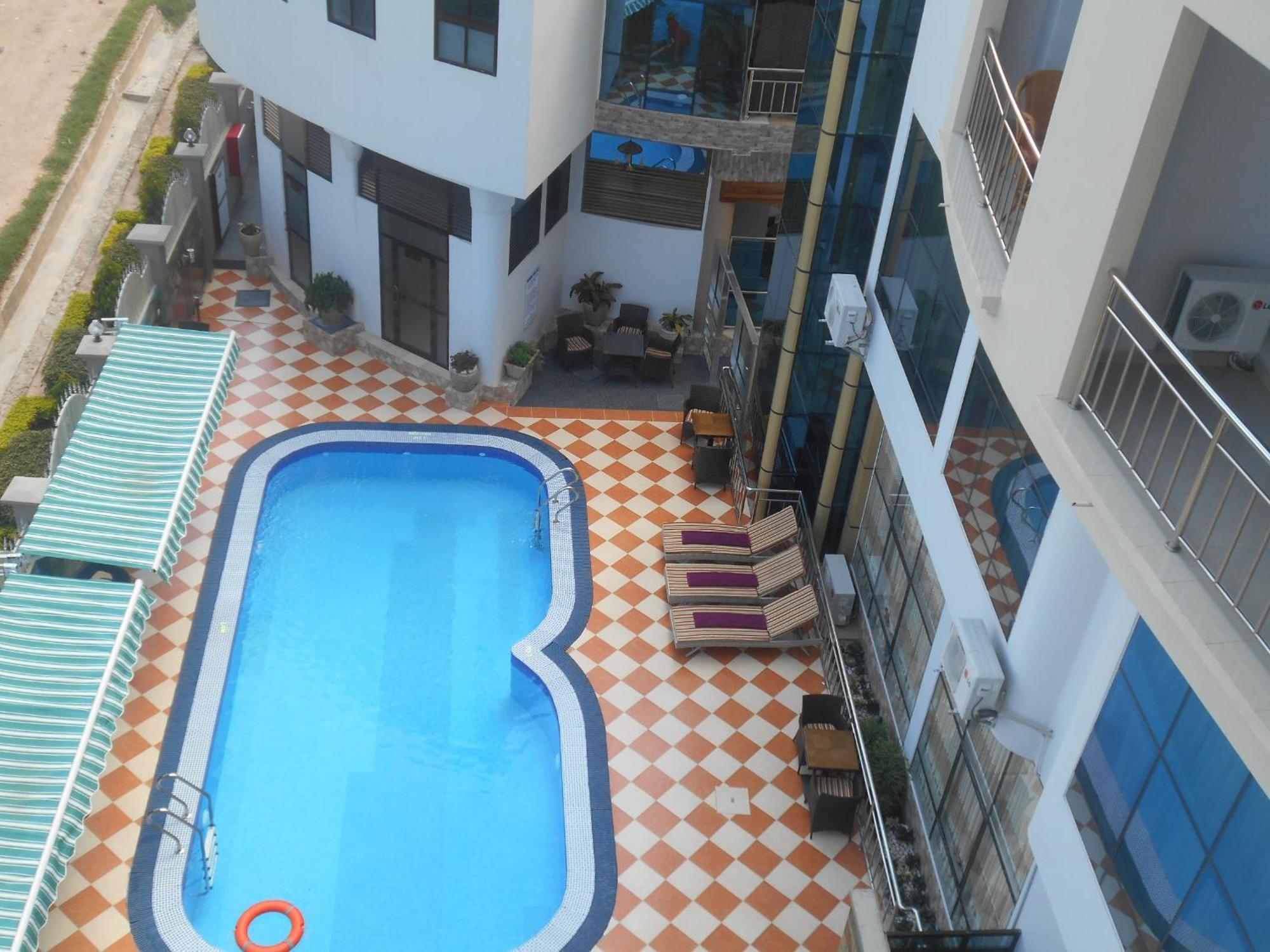 Adden Palace Hotel & Conference Centre موانزا المظهر الخارجي الصورة